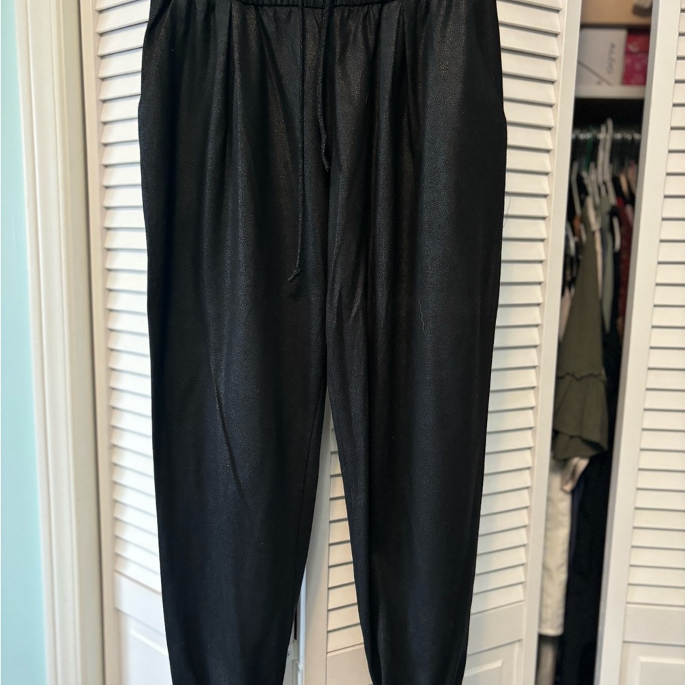 Women’s Black jogger